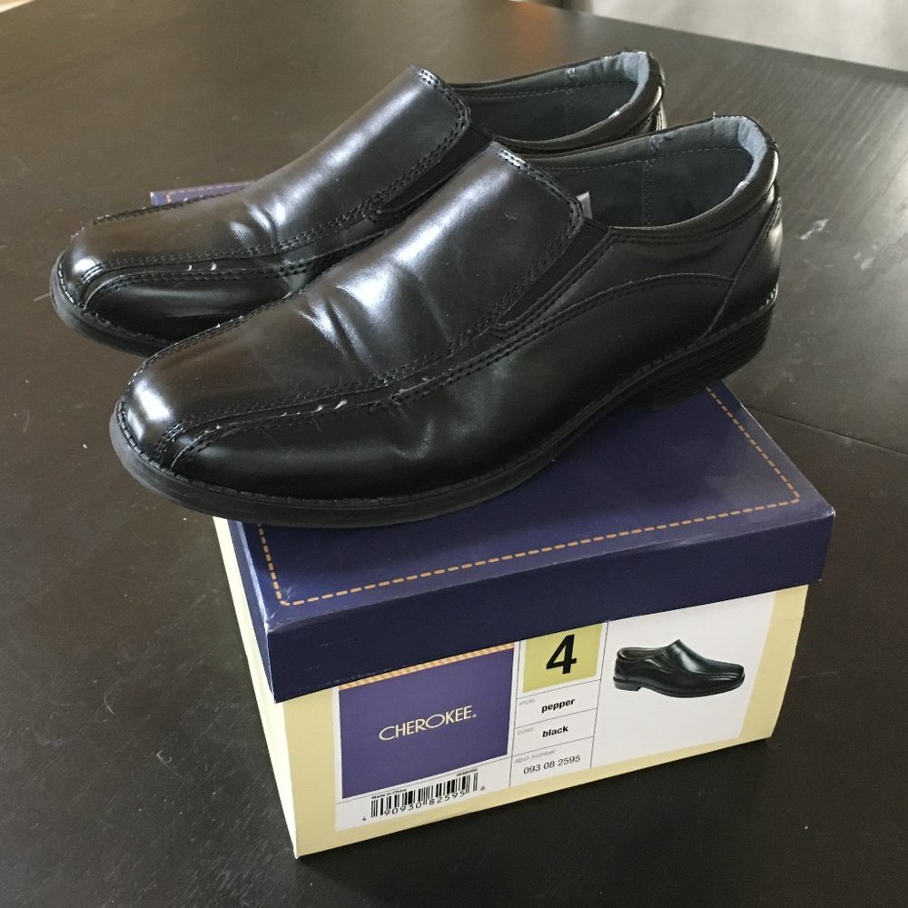 Boys Cherokee Black Dress Shoes Loafers Size 4
